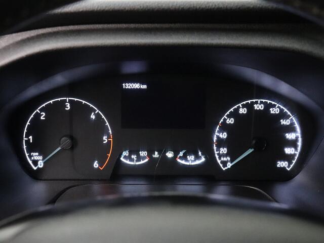 Ford TRANSIT CUSTOM 2.0TDCI 130PK Dubbele Cabine Lang Limited | Multimedia | Camera | Trekhaak | 6-Persoons
