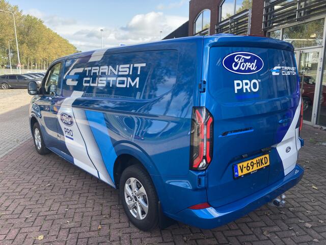 Ford TRANSIT CUSTOM E-Transit 340 L2H1 Limited 65 kWh | Stickers worden verwijderd | Trekhaak | Achteruit Rijcamera