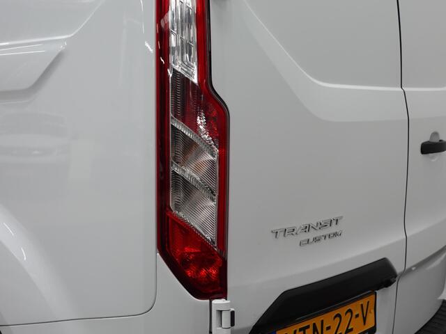 Ford TRANSIT CUSTOM 300 2.0 TDCI L2H1 Trend Automaat Airco Navi Bluetooth 3-Zits Camera Trekhaak Camera