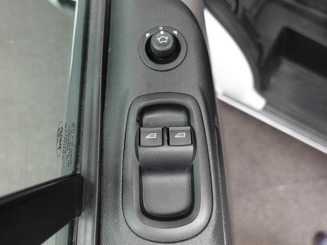 Ford TRANSIT CUSTOM 300 2.0 TDCI L2H1 Trend Automaat Airco Navi Bluetooth 3-Zits Camera Trekhaak Camera