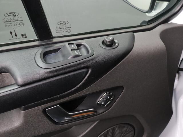 Ford TRANSIT CUSTOM 2.0TDCI 130PK Raptor | 2xSchuifdeur | Navigatie | Multimedia | Airco | 3-Persoons | Cruise