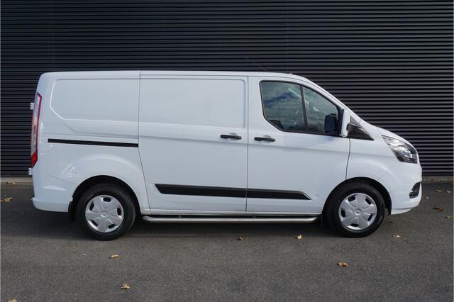 Ford TRANSIT CUSTOM 130 PK Automaat L1H1 Airco Cruise Trekhaak Euro 6