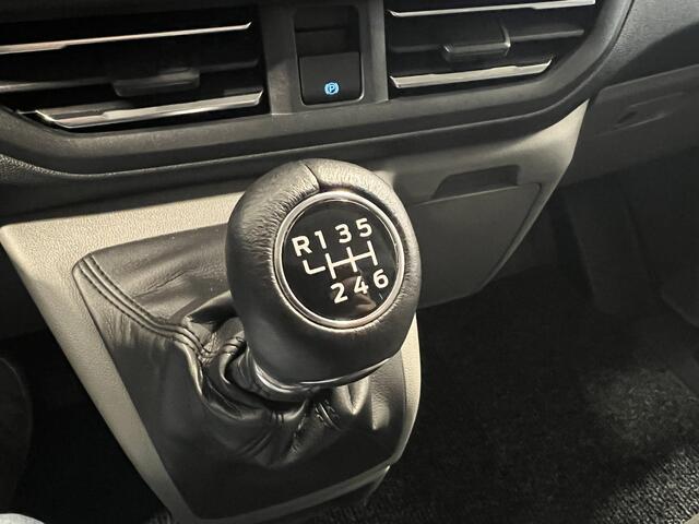 Ford TRANSIT CUSTOM 300 2.0 TDCI L1H1 Limited |Android/Apple Carplay | Schuifdeur Rechts/Links | Achteruitrijcamera | Trekhaak | Verwarmde Voorruit |