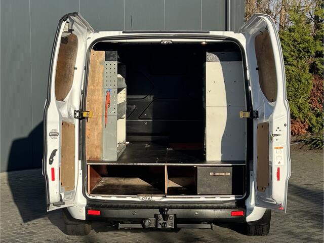 Ford TRANSIT CUSTOM 2.0 TDCI 105 PK / L1H1 / 1e EIG. / 96.558 KM !! / TREKHAAK / INRICHTING / 3-ZITS / AIRCO / CRUISE / PDC