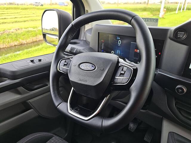 Ford TRANSIT CUSTOM 320 2.0 TDCI L2H1 LED Navi Verlengde Fabrieksgarantie! Apple Carplay Airco Euro6 136 PK!
