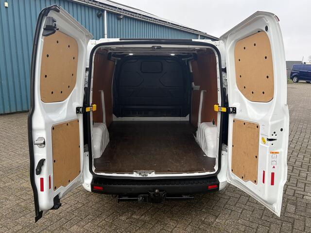 Ford TRANSIT CUSTOM 300 2.0 131Pk TDCI L2H1 Trend / Cruise / Airco / Navi / Trekhaak /