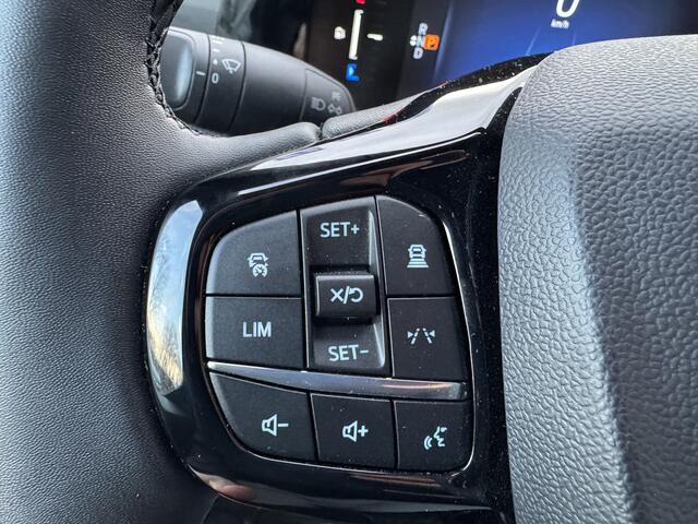 Ford TRANSIT CUSTOM E-Transit 340 L2H1 Limited 65 kWh | Trekhaak | Winter Pack | Camera | Adapt. Cruise | Apple Carplay & Android Auto |