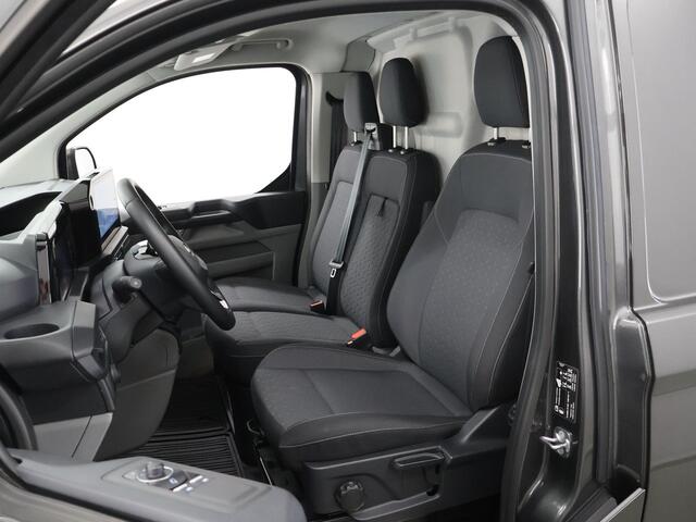 Ford TRANSIT CUSTOM 320 | 2.0 TDCI | L2 H1 | Limited | LM Velgen | 3-zits | Trekhaak | Navigatie | Apple Carplay / Android Auto | Comfort Stoelen | DAB+ | Stoelverwarming | Voorruitverwarming