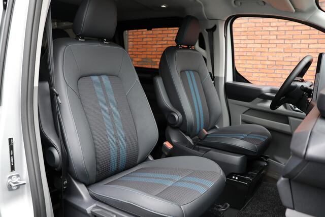 Ford TRANSIT CUSTOM 300 2.0 TDCI L2H1 Sport 170 PK DC | Dubbel Cabine | 360 Camera | ACC | Blind Spot | Navigatie | Camera | CarPlay | Lane Assist | Elek. Trekhaak | 5-Zitter | BPM VRIJ | Verlengde fabrieksgarantie tot 12-2029