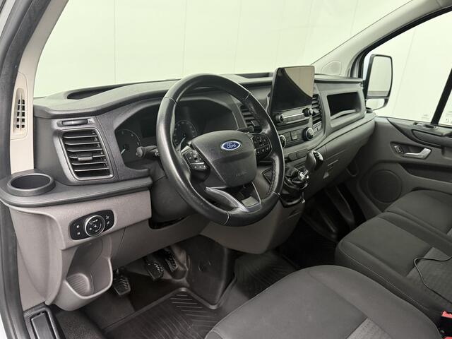 Ford TRANSIT CUSTOM 2.0TDCI Navigatie | Camera | Multimedia | 3-Persoons | Airco | Cruise | 2500Kg Trekhaak