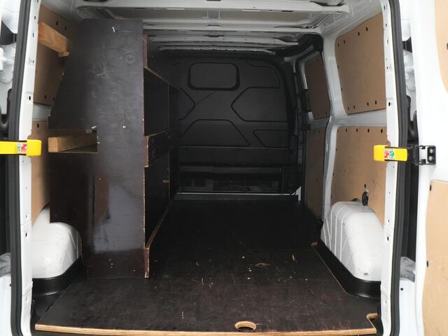 Ford TRANSIT CUSTOM 320 2.0 TDCI 136kW 185PK L2H1 Sport AUT Trekhaak Navigatie Stoelverwarming Camera Lm Velgen