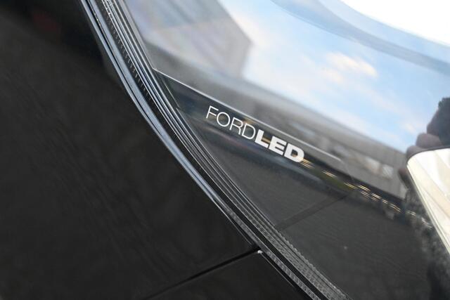 Ford TRANSIT CUSTOM 320L 2.0 TDCI L2H1 Limited Driver assist pack, 17 inch velgen, Draadloos laden, Etc.