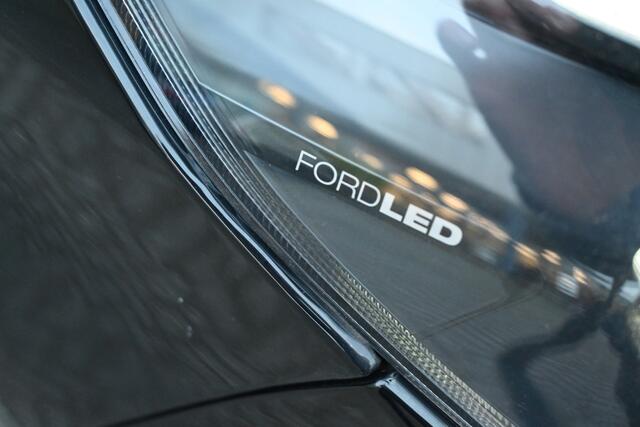 Ford TRANSIT CUSTOM 320L 2.0 TDCI L2H1 Limited Driver assist pack, Draadloos laden, Trekhaak