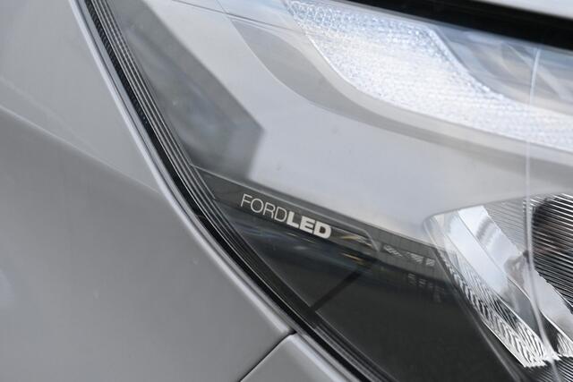 Ford TRANSIT CUSTOM 320L 2.0 TDCI L2H1 Limited Driver assist pack, Draadloos laden, Trekhaak