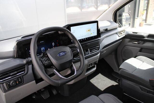 Ford TRANSIT CUSTOM 340 2.5 PHEV L2H1 Limited 232pk - 8 zits - Adaptive Cruise - Blind spot - Navi - Stuurverwarming - Airco achterin - Incl BPM - Rijklaar