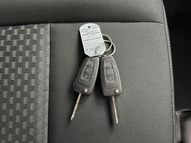 Ford TRANSIT CUSTOM 2.0TDCi | Airco | Cruise | 3-Persoons | Betimmering