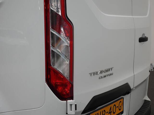 Ford TRANSIT CUSTOM 300 2.0 TDCI L2H1 Trend Navigatie Cruise Control Parkeersenoren Airco Camera Carplay Trekhaak