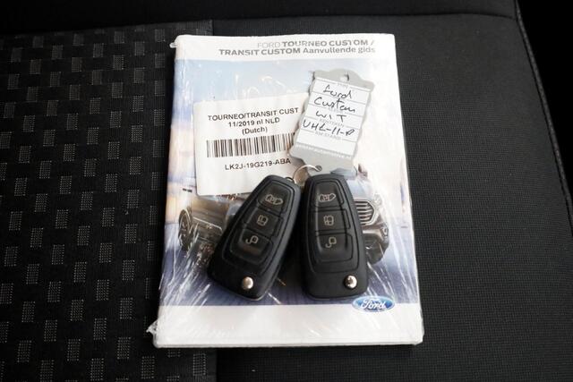 Ford TRANSIT CUSTOM 2.0 TDCI L2H1 Trend D.C. Airco/Navi/Camera 11-2020
