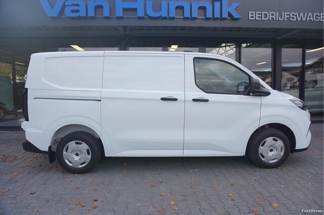 Ford TRANSIT CUSTOM 300S 136PK Trend BPM VRIJ 13" Apple CP/Android A. 16" LM, Cam LED, Tot 2029 Garantie!! NR. P844*
