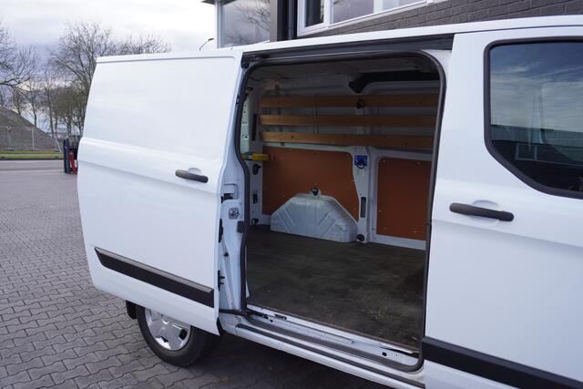 Ford TRANSIT CUSTOM 2.0 TDCI EURO 6 - Airco - Cruise - Trekhaak - ¤14.950,- Excl.