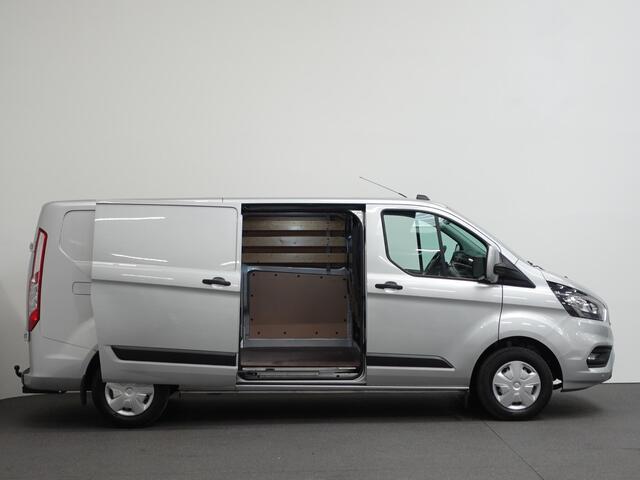 Ford TRANSIT CUSTOM 131pk L2H1 Trend Trekhaak Camera Cruise control Airco Parkeersensoren 3-Zits Euro6