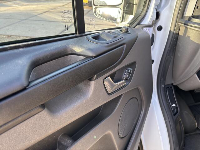 Ford TRANSIT CUSTOM 300 2.0 TDCI Lengte 2 Trend Cuise Control Achteruitrijcamera Airco Euro 6