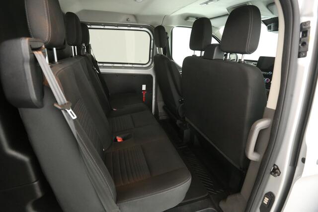 Ford TRANSIT CUSTOM 2.0 TDCI L2H1 Limited | DC | 6-Zits | Airco | Cruise | Carplay | Trekh. | Navi | Parkeersens. | Stoelverw.