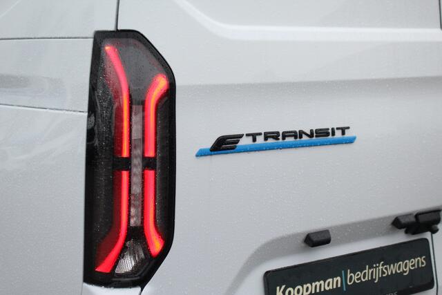 Ford TRANSIT CUSTOM E-Transit 320 L2H1 Trend 65 kWh 218pk DC Automaat | Trekgewicht 2300kg | L+R Zijdeur | Keyless | Carplay/Android | Stoel+Stuurvwer. | Lease 771,- p/m