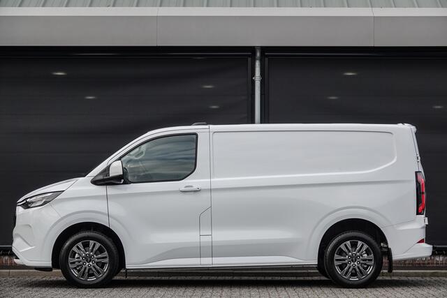 Ford TRANSIT CUSTOM E-Transit L1H1 218Pk Aut. | Elektrisch | 71 kWh | Limited 320 | Pro Power Onboard | Achteruitrijcamera | Trekhaak | 17''
