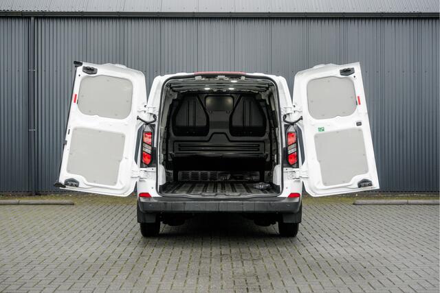 Ford TRANSIT CUSTOM 2.0 TDCI L2H1 | 130PK | CarPlay | Navi | Camera | LED | Cruise | Airco