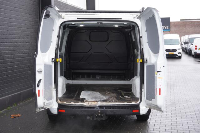 Ford TRANSIT CUSTOM 2.0 TDCI - EURO 6 - Airco - Cruise - Trekhaak - ¤16.900,- Excl.