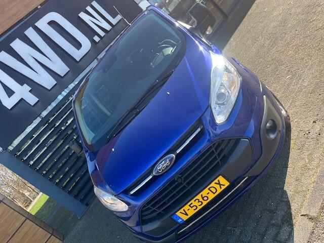 Ford TRANSIT CUSTOM 340 2.0 TDCI L2H1 Trend DC 5 P EURO 6 / AIRCO /CRUISE/ NAP GAR ¤ 9946 EXCL Auto in nette staat dealer onderhouden voorzien van luxe ideale werk bus afleverpakket en garantie naar keuze