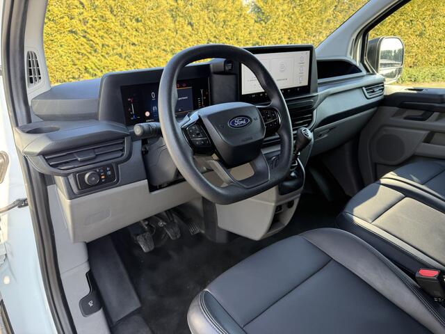 Ford TRANSIT CUSTOM 2.0 TDCI 136 PK TREND / L2H1 / 19" LMV / LED / 43.940 KM !! / 2.740 KG AHG / CAMERA / CRUISE / 3 ZITS / AIRCO / CARPLAY