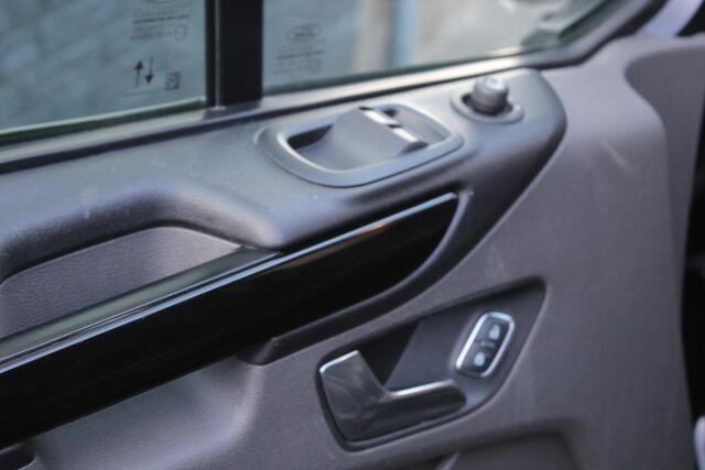 Ford TRANSIT CUSTOM 320 2.0 TDCI L1H1 Sport 185PK Raptor, Navi Pack, Driver Ass Pack, Camera, PDC, Bliss, Trekhaak, Dakdragers, AUTOMAAT