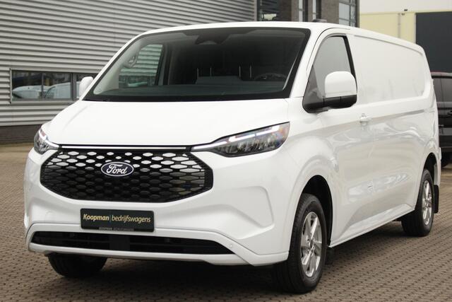 Ford TRANSIT CUSTOM E-Transit 320 L2H1 Limited | 65kWh | 160kW/218pk | Trekhaak 2300kg | Pro-Power | Camera | Carplay/Android | Cruise | Lease 717,- p/m