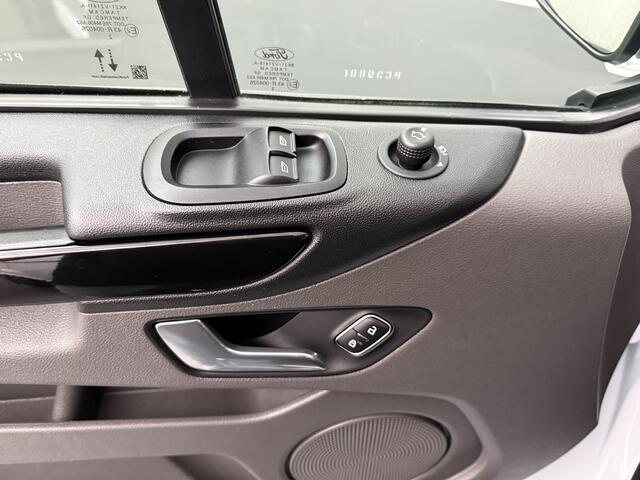 Ford TRANSIT CUSTOM 2.0TDCi 170PK Lang Automaat Sport | Leder | Leder | Multimedia | Camera | Trekhaak | Betimmering