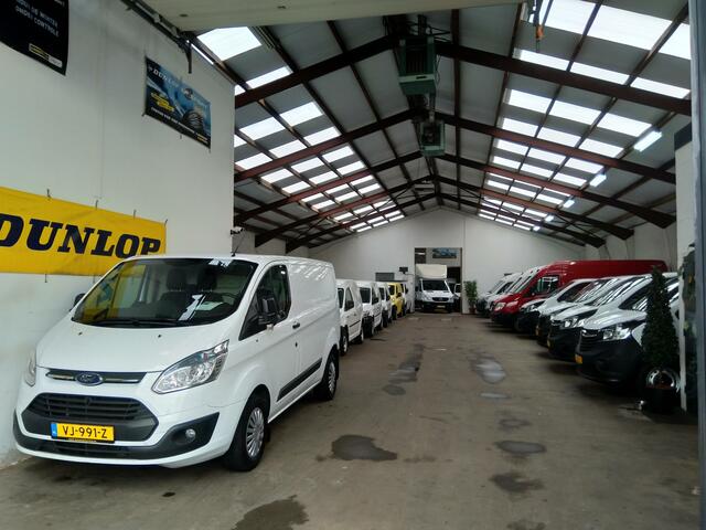 Ford TRANSIT CUSTOM 320 2.0 TDCI L2H2 Trend 55DKM!!