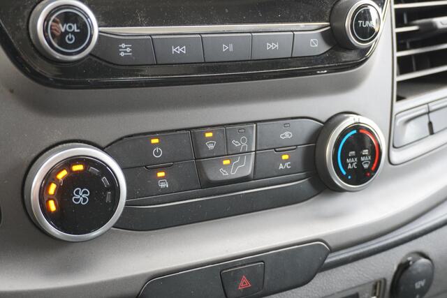 Ford TRANSIT CUSTOM 2.0 TDCI 130PK EURO 6 - Airco - Cruise - Camera - ¤ 15.900,- Excl.