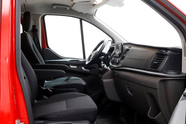 Ford TRANSIT CUSTOM 340 2.0 TDCI 130pk L2H1 D.C. Trend Airco/Camera/Trekhaak 2800kg 05-2021