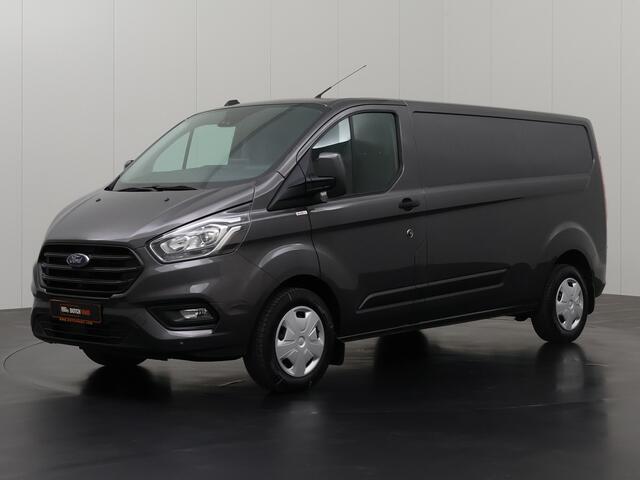 Ford TRANSIT CUSTOM 2.0TDCi 130PK Lang Limited | Euro 6 | Multimedia | Trekhaak 2800Kg | Camera | Airco | Cruise | 3-Zits