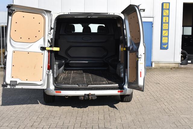 Ford TRANSIT CUSTOM 185PK 2.0 L2H1 Dubbel Cabine Sport Automaat! DAP-PREMIUM/XENON/A