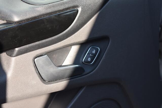 Ford TRANSIT CUSTOM 185PK 2.0 L2H1 Dubbel Cabine Sport Automaat! DAP-PREMIUM/XENON/A