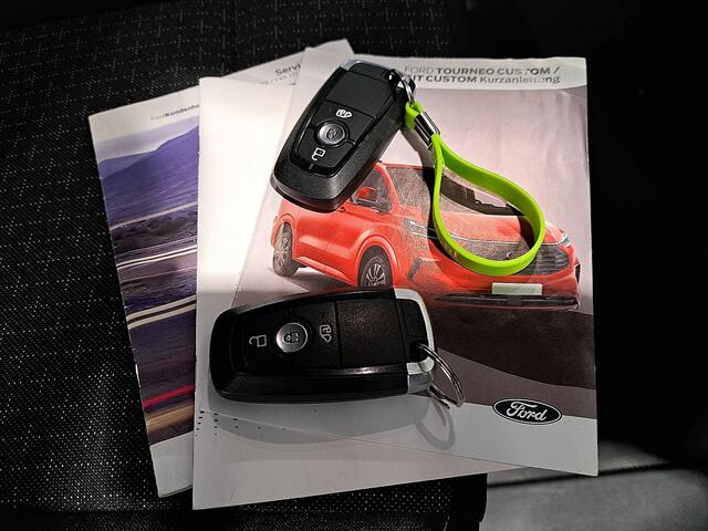 Ford TRANSIT CUSTOM 320 2.0 TDCI L2H1 LED Navi Camera Airco Cruise Control Nieuw Model 3 Zits Euro6 136 PK!