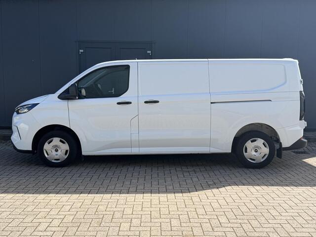 Ford TRANSIT CUSTOM 300 2.0 TDCI L2H1 Trend / Trekhaak / Dubbele schuifdeur / 2740 Kg Trekgewicht / Navigatie via Apple Carplay & Android Auto / Stoel Verwarming / Camera / PDC / Rijstrooksensor met correctie /