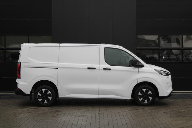 Ford TRANSIT CUSTOM E-Transit 320 L1H1 Trend 65 kWh - Camera - Stoelverwarming - Carplay/Android - Rijklaar