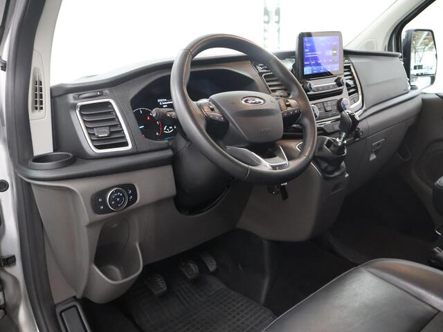 Ford TRANSIT CUSTOM 320 2.0 TDCI | L2 H1 | Active | Dubbele Cabine | Schuifdeur L + R | Trekhaak | LM Velgen | Treeplanken | 5-zits | Parkeercamera | Navigatie
