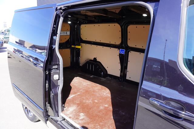 Ford TRANSIT CUSTOM 320 170pk Automaat L2H1 Sport Raptor Trekhaak Apple Carplay Camera 3-zits Crusie control Stoelverwarming