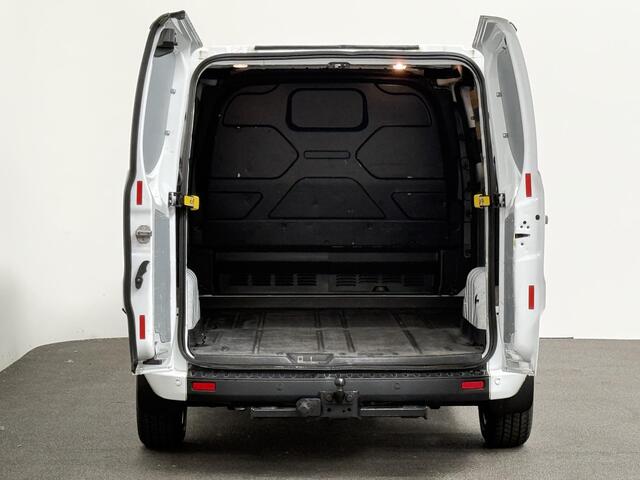 Ford TRANSIT CUSTOM 280 2.0 TDCI L1H1 Trend Automaat Navigatie DAB Parkeersensoren Airco Camera Carplay Trekhaak