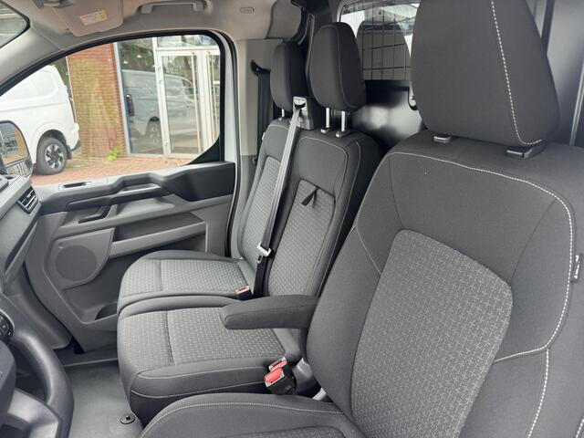 Ford TRANSIT CUSTOM 300 2.0 TDCI L2H1 Trend | Ruiten in achterdeuren | Achteruit rijcamera | Trekhaak |