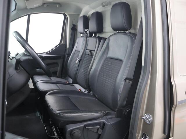 Ford TRANSIT CUSTOM 320 | 2.0 TDCI | Aut. | L2 H1 | Sport | 3-zits | Trekhaak | Stoelverwarming | Schuifdeur L+R | Parkeercamera | Airco | Cruise Control